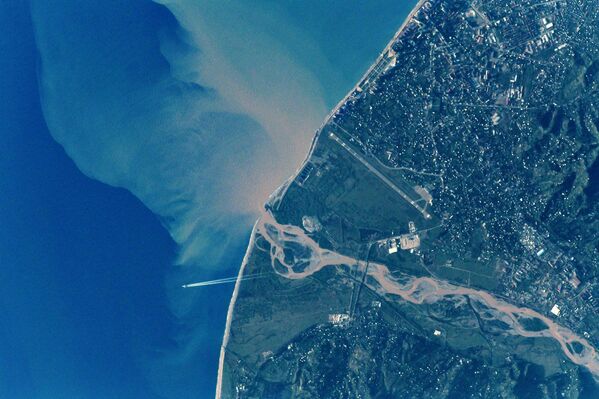 Cảnh thành phố Batumi từ không gian - Sputnik Việt Nam