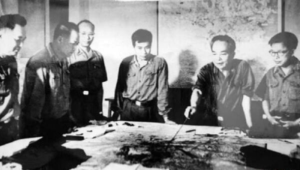 Bộ Tổng tư lệnh chỉ huy tác chiến trong chiến dịch Hồ Chí Minh lịch sử. Bộ Tổng tư lệnh chỉ huy tác chiến trong chiến dịch Hồ Chí Minh lịch sử. - Sputnik Việt Nam