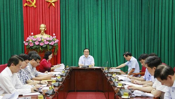 Bí thư Thành ủy Hà Nội Hoàng Trung Hải chủ trì phiên họp sáng ngày 2.5. - Sputnik Việt Nam