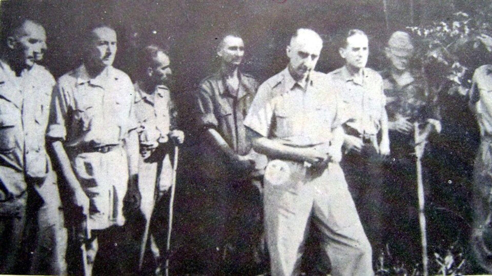 Tướng De Castries bị bắt tại Điện Biên Phủ. - Sputnik Việt Nam, 1920, 07.05.2021