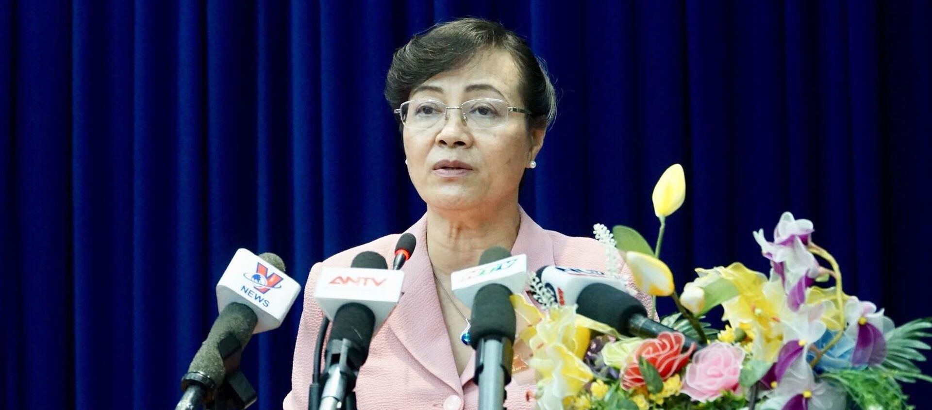 Bà Nguyễn Thị Quyết Tâm, Chủ tịch HĐND trả lời cử tri quận 2 - Sputnik Việt Nam, 1920, 23.11.2018
