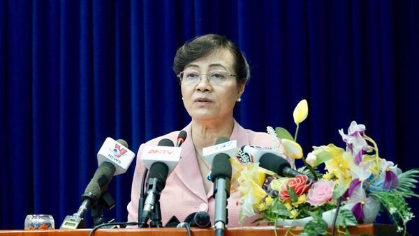 Bà Nguyễn Thị Quyết Tâm, Chủ tịch HĐND trả lời cử tri quận 2 - Sputnik Việt Nam