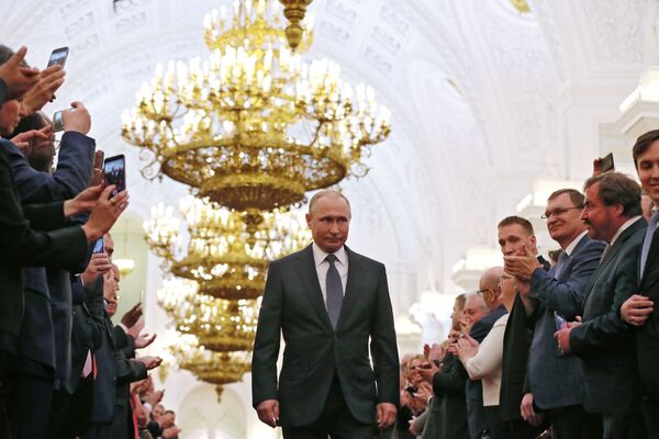 Tổng thống đắc cử Vladimir Putin trong lễ nhậm chức tại Điện Kremlin - Sputnik Việt Nam