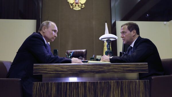 Vladimir Putin và Dmitry Medvedev - Sputnik Việt Nam