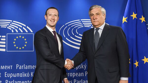 Cha đẻ Facebook Mark Zuckerberg tránh né không trả lời những câu hỏi xoáy của nghị viện châu Âu - Sputnik Việt Nam