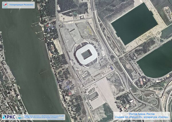 Hình ảnh do bộ máy vũ trụ Nga Resurs-P chụp sân vận động Đấu trường Rostov ở Rostov-na-Donu dành cho World Cup 2018 - Sputnik Việt Nam