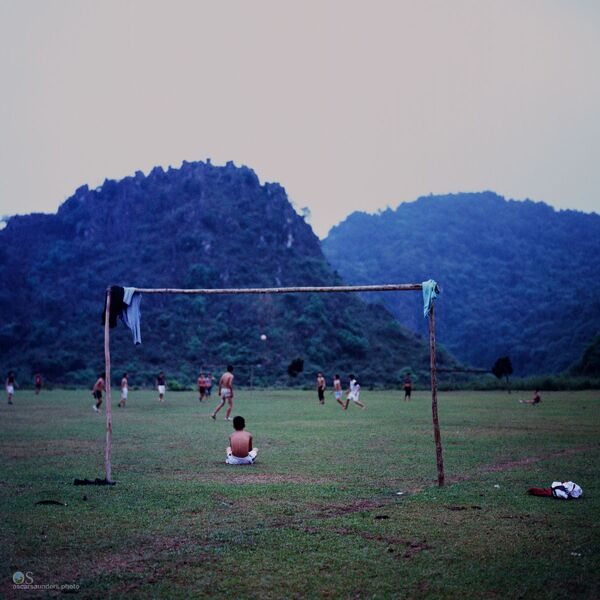 Trong một trận đấu bóng đá ở Việt Nam - Sputnik Việt Nam