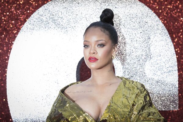 Ca sĩ Rihanna xuất hiện tại buổi ra mắt Ocean's 8 ở London - Sputnik Việt Nam