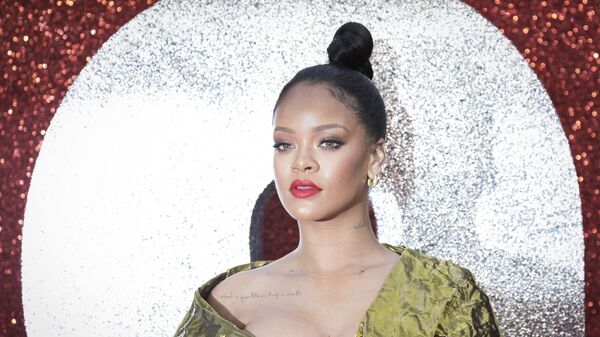 Ca sĩ Rihanna xuất hiện tại buổi ra mắt Ocean's 8 ở London - Sputnik Việt Nam