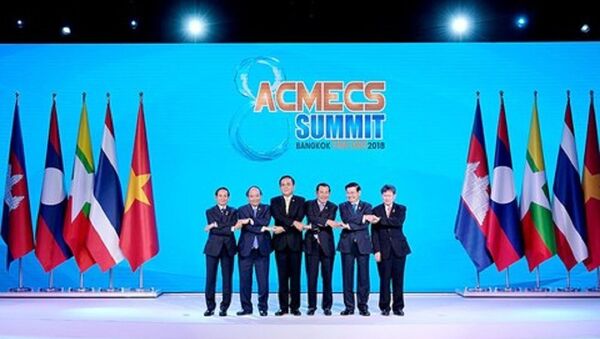 Thủ tướng Nguyễn Xuân Phúc tham dự HNCC ACMECS 8. - Sputnik Việt Nam