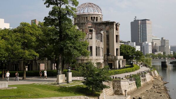 Quả bom nguyên tử với biệt danh “Little Boy” được thả xuống Hiroshima có đầu đạn urani sức công phá tương đương 20.000 tấn TNT. - Sputnik Việt Nam