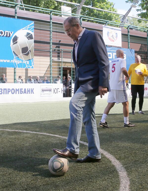 Bộ trưởng Ngoại giao LB Nga Sergei Lavrov tham dự Liên hoan bóng đá toàn Nga lần II của Liên đoàn bóng đá quốc gia - Sputnik Việt Nam