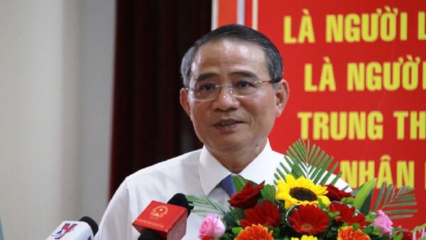 Ông Trương Quang Nghĩa, bí thư Thành ủy Đà Nẵng, trả lời chất vấn của cử tri - Sputnik Việt Nam