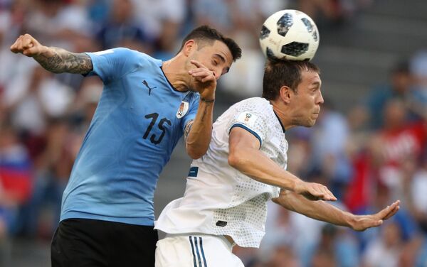 Trận đấu World Cup giữa Uruguay và Nga - Sputnik Việt Nam