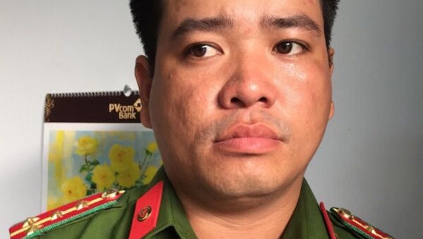 Nguyễn Hoàng Hôn trong bộ quân phục cấp hàm đại uý - Sputnik Việt Nam