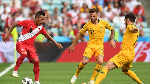 Trận đấu vòng bảng World Cup giữa đội tuyển Australia và Peru - Sputnik Việt Nam
