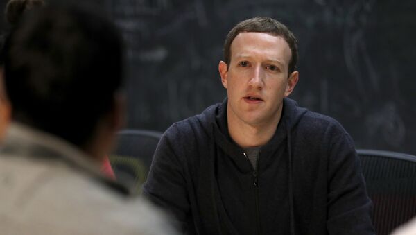 Người sáng lập mạng xã hội Facebook Mark Zuckerberg - Sputnik Việt Nam