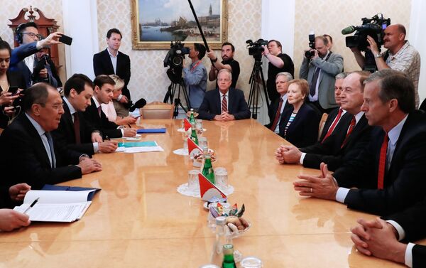 Cuộc hội kiến giữa các nghị sĩ Mỹ với Ngoại trưởng Nga Sergei Lavrov - Sputnik Việt Nam