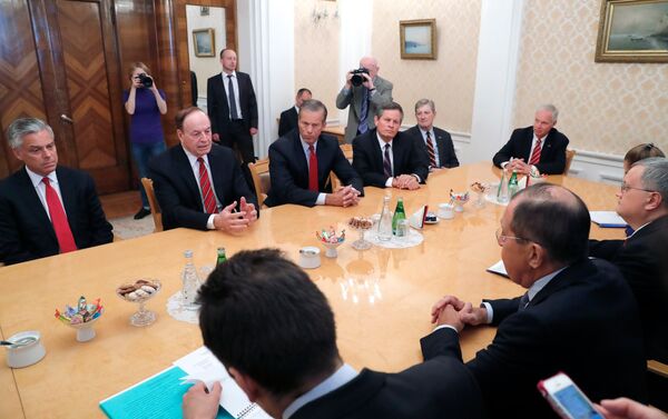 Cuộc hội kiến giữa các nghị sĩ Mỹ với Ngoại trưởng Nga Sergei Lavrov - Sputnik Việt Nam