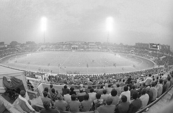 Olympic XXII. Môn bóng đá. Trận đấu giữa đội Nigeria và Kuwait, 1980 - Sputnik Việt Nam