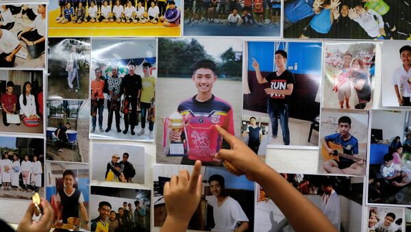 Thái Lan tìm thấy đội bóng thiếu niên mất tích 9 ngày trong hang động - Sputnik Việt Nam