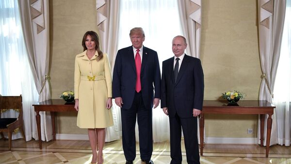 Cuộc gặp gỡ giữa Vladimir Putin Donald và Malania Trump - Sputnik Việt Nam