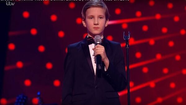 Cậu bé từ nước Nga làm say lòng Ban giám khảo Anh “Voice Children” - Sputnik Việt Nam
