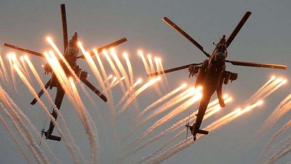 Máy bay trực thăng Mi-28 Thợ săn đêm tại Hội thao phi công quân sự Máy bay-2016 - Sputnik Việt Nam