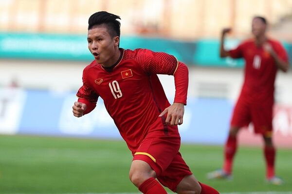 Cầu thủ Quang Hải ăn mừng sau khi ghi bàn thắng mở tỷ số cho U23 Việt Nam. Cầu thủ Quang Hải ăn mừng sau khi ghi bàn thắng mở tỷ số cho U23 Việt Nam. - Sputnik Việt Nam