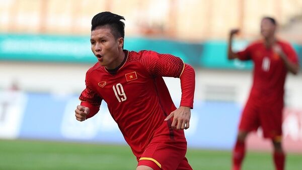 Cầu thủ Quang Hải ăn mừng sau khi ghi bàn thắng mở tỷ số cho U23 Việt Nam. - Sputnik Việt Nam