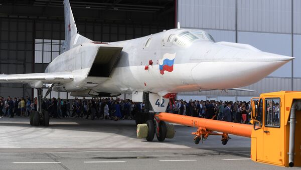 Lễ ra mắt (thử nghiệm mặt đất và bay thử) chiếc Tu-22M3M nâng cấp đầu tiên ở Kazan - Sputnik Việt Nam