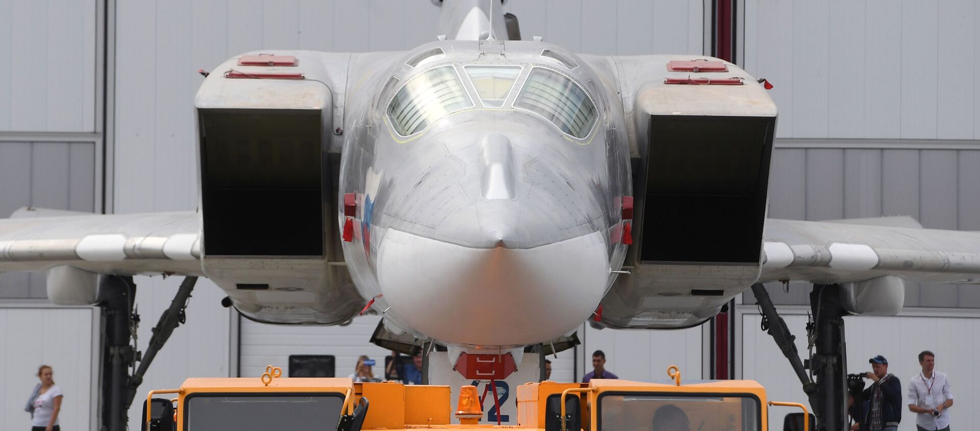 Lễ ra mắt (thử nghiệm mặt đất và bay thử) chiếc Tu-22M3M nâng cấp đầu tiên ở Kazan - Sputnik Việt Nam, 1920, 04.06.2019