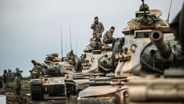 Quân đội Thổ Nhĩ Kỳ gần biên giới Syria - Sputnik Việt Nam