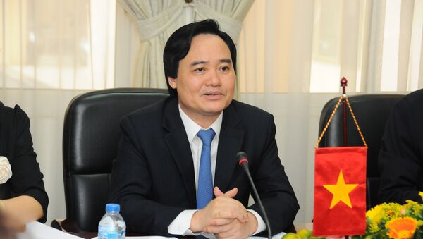 Bộ trưởng Phùng Xuân Nhạ - Sputnik Việt Nam