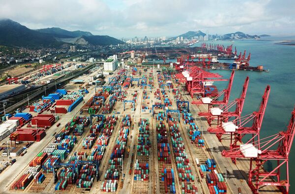 Chiến tranh thương mại mở ra cơ hội mới cho Nga và Trung Quốc Chiến tranh thương mại mở ra cơ hội mới cho Nga và Trung Quốc - Sputnik Việt Nam