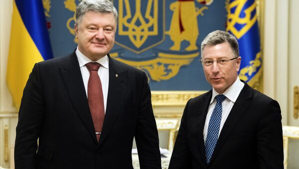 Президент Украины Петр Порошенко и спецпредставитель США по Украине Курт Волкер - Sputnik Việt Nam