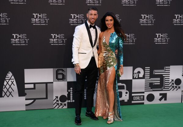 Cầu thủ Sergio Ramos và vợ Pilar Rudio trước lễ trao giải thưởng The Best FIFA Football Awards 2018 - Sputnik Việt Nam