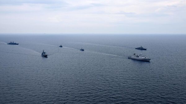 Cuộc tập luyện chung của Hải quân Ukraina và tàu chiến NATO ở Biển Đen - Sputnik Việt Nam