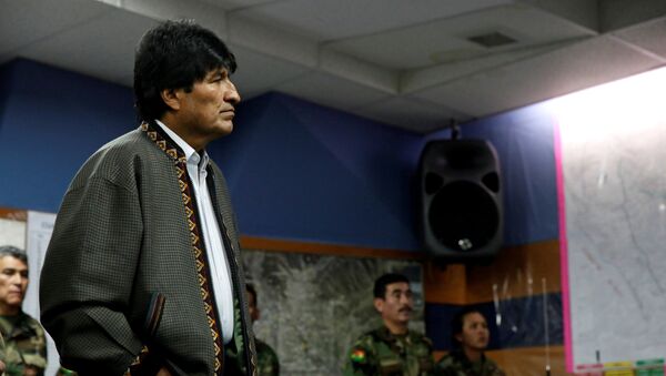 Bolivia’s President Evo Morales attends a meeting with the emergency committee after Bolivia's government declared state of emergency due to drought, in La Paz, Bolivia - Sputnik Việt Nam