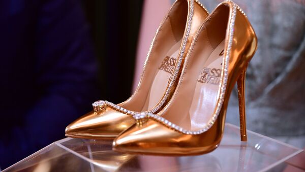 Giày đắt nhất thế giới làm từ vàng và kim cương sẽ được trưng bày tại Dubai - Sputnik Việt Nam