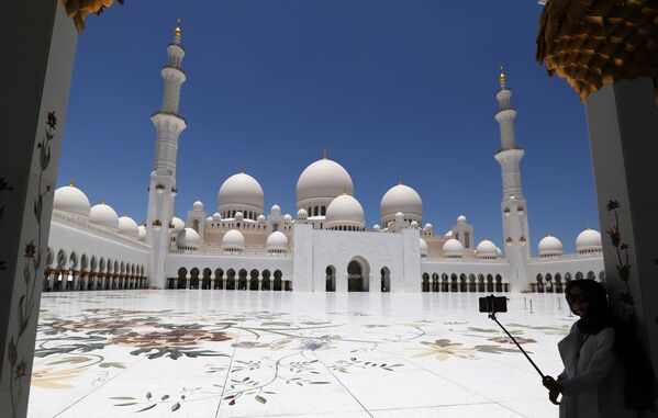 Nhà thờ Hồi giáo Sheikh Zayed ở Abu Dhabi - Sputnik Việt Nam