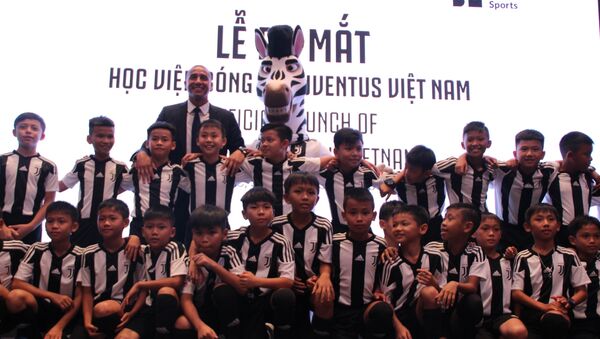Ra mắt Học viện bóng đá Juventus Việt Nam - Sputnik Việt Nam