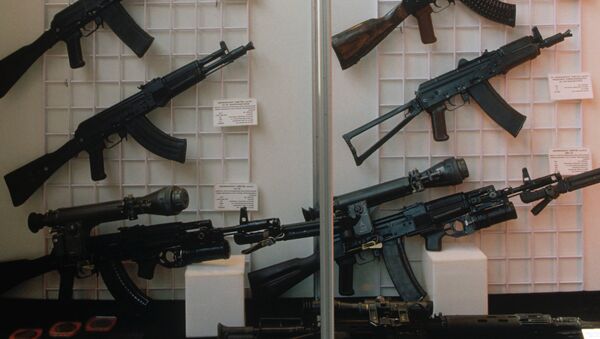 Các súng Kalashnikov: AK-47, AKM, AKS-74U, AK-74MN, AK-10, AK-102, AK-104, AK-103 - Sputnik Việt Nam