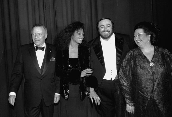 Frank Sinatra, Diana Ross, Luciano Pavarotti và Montserrat Caballe, 1984 - Sputnik Việt Nam