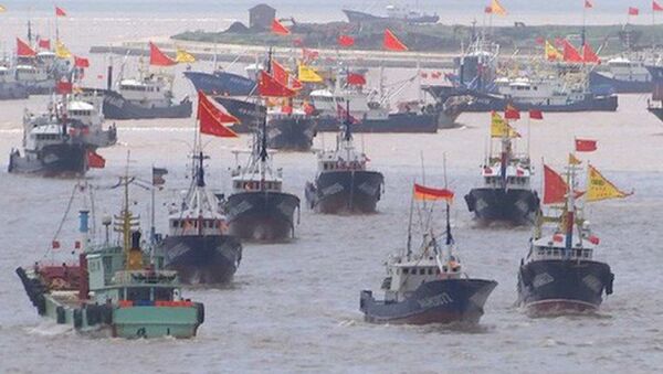 Tàu thuyền tại TP Chu San - Trung Quốc ra khơi đánh bắt. - Sputnik Việt Nam
