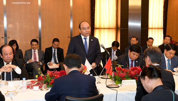 Thủ tướng Nguyễn Xuân Phúc toạ đàm với các DN BĐS Nhật Bản. - Sputnik Việt Nam