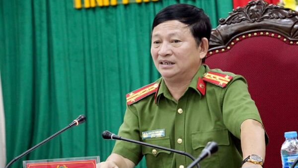 Đại tá Nguyễn Trung Nghĩa, Phó giám đốc Công an tỉnh Phú Yên chủ trì buổi họp báo - Sputnik Việt Nam