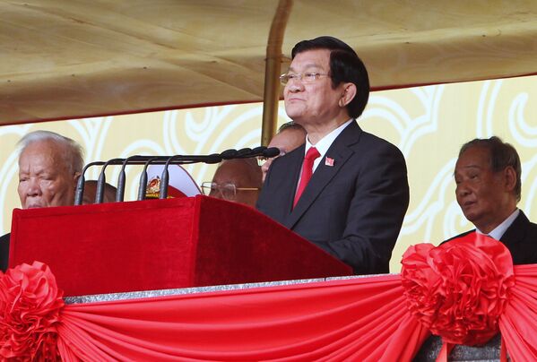 Chủ tịch nước Việt Nam Trương Tấn Sang tại cuộc diễu hành kỷ niệm Ngày quốc khánh Việt Nam lần thứ 70 - Sputnik Việt Nam