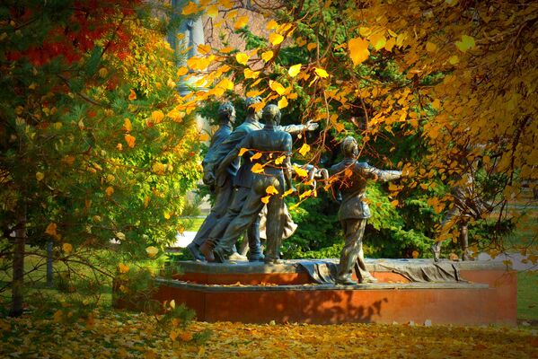 Tượng đài Chúng tôi yêu cầu hòa bình! trong công viên “Museon» ở Moskva - Sputnik Việt Nam