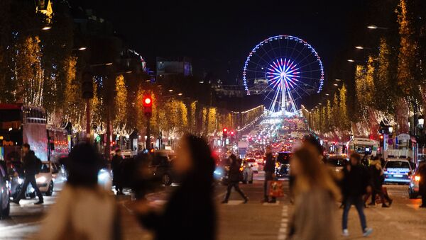 Đại lộ Champs Elysees ở Paris - Sputnik Việt Nam